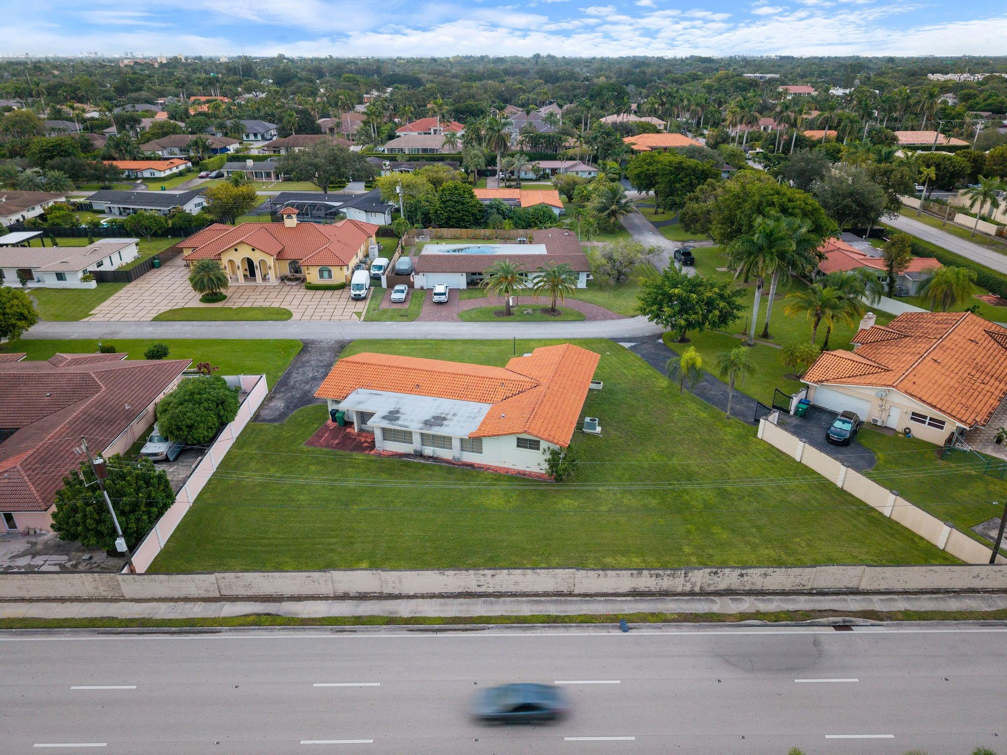 8230 Southwest 87th Terrace Miami, FL 33143 - Photo 3 of 9 Photo 3