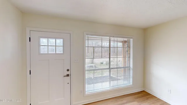 $209,900 | 5656 Highway 301, Horn Lake, MS 38637