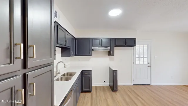 $209,900 | 5656 Highway 301, Horn Lake, MS 38637