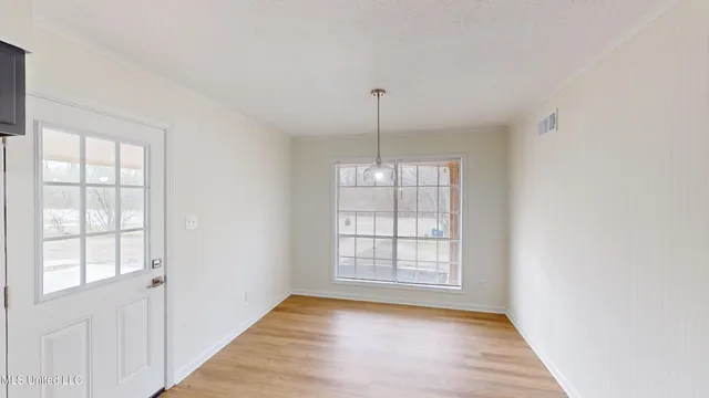 $209,900 | 5656 Highway 301, Horn Lake, MS 38637