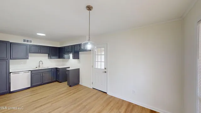 $209,900 | 5656 Highway 301, Horn Lake, MS 38637