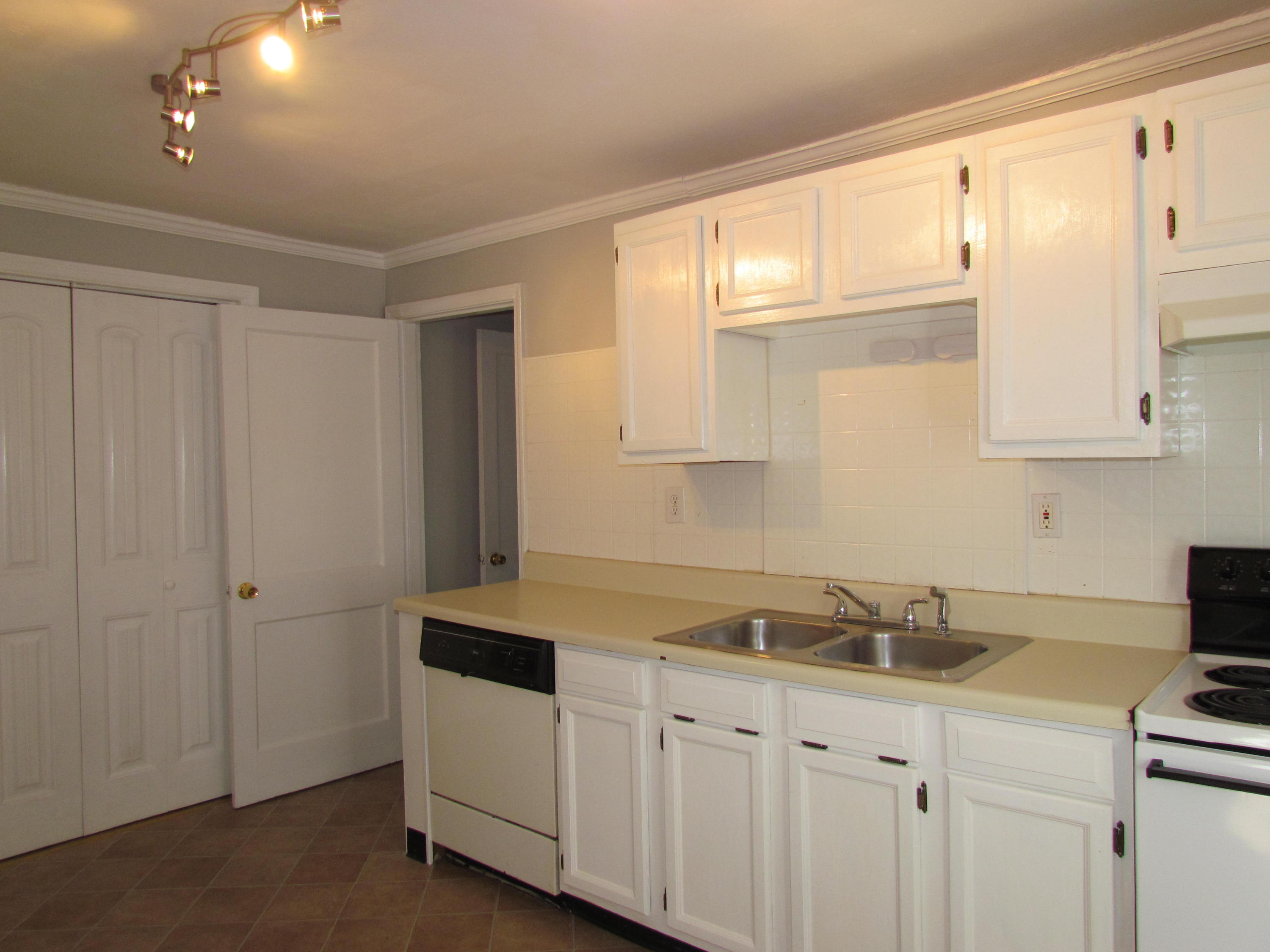 1236 North Concord Road Chattanooga, TN 37421 - Photo 4 of 19 IMG_3223
