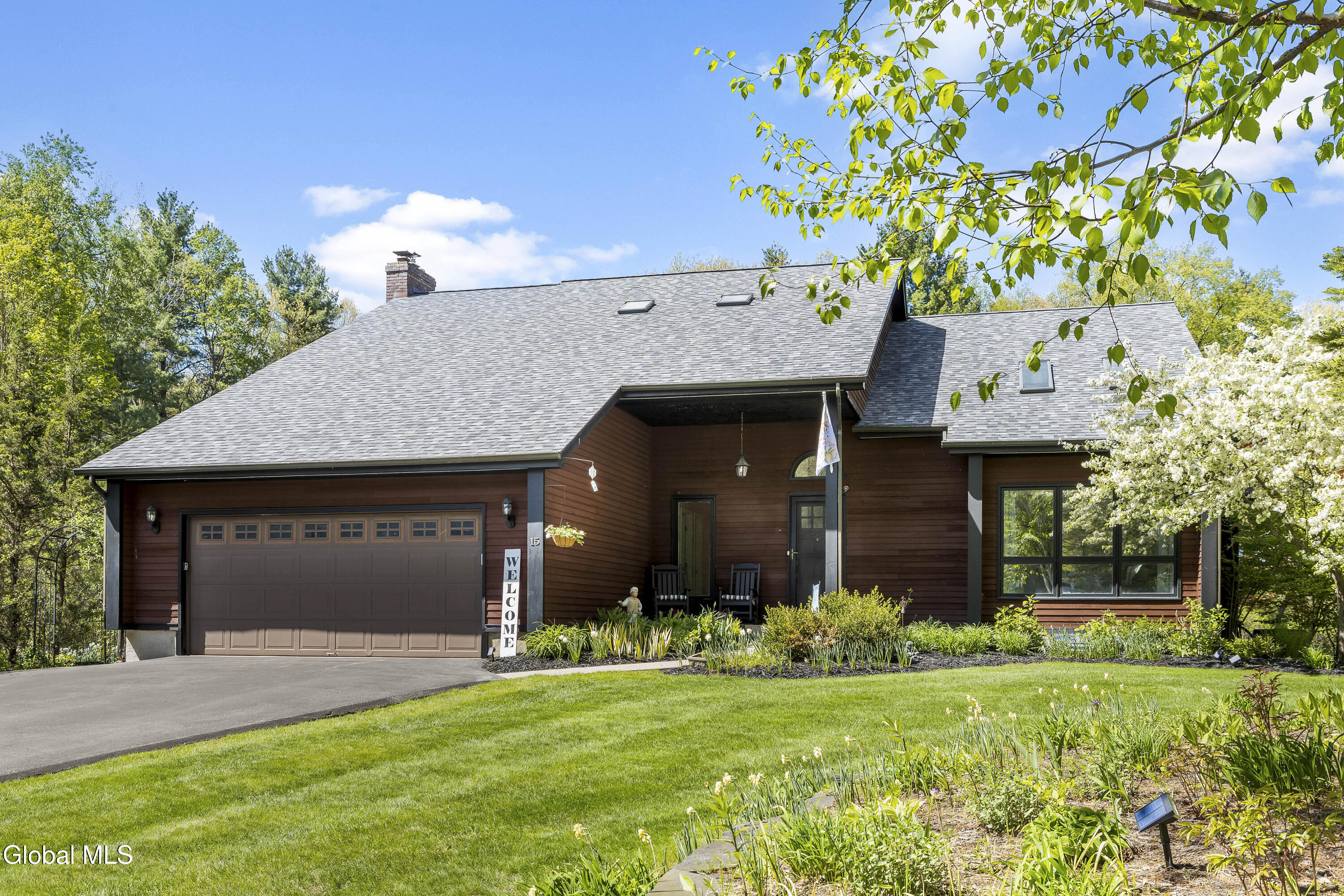 15 Dyer Switch Road Saratoga Springs, NY 12866 - Photo 2 of 70 4