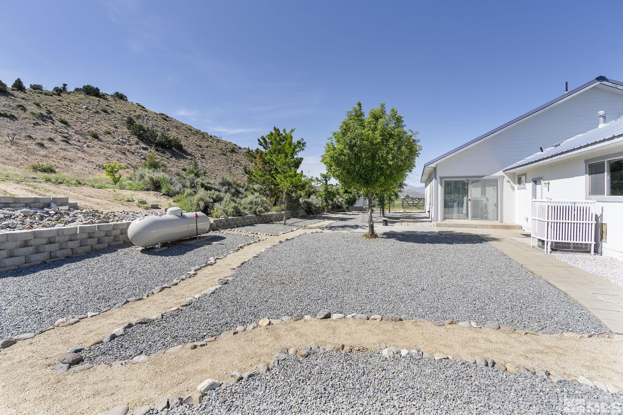1352 Antelope Valley Road Reno, NV 89506 - Photo 21 of 36 a view of a backyard of the house