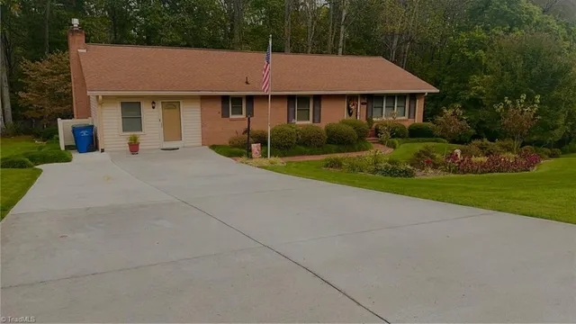 $349,900 | 161 Ridgeview Drive, Mount Airy, NC 27030