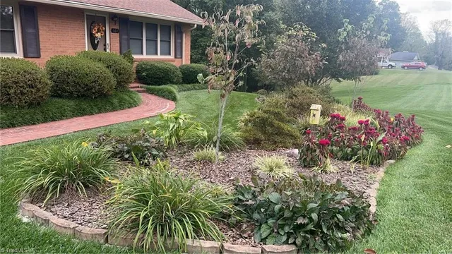 $349,900 | 161 Ridgeview Drive, Mount Airy, NC 27030