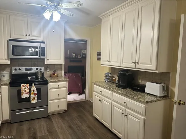 $349,900 | 161 Ridgeview Drive, Mount Airy, NC 27030