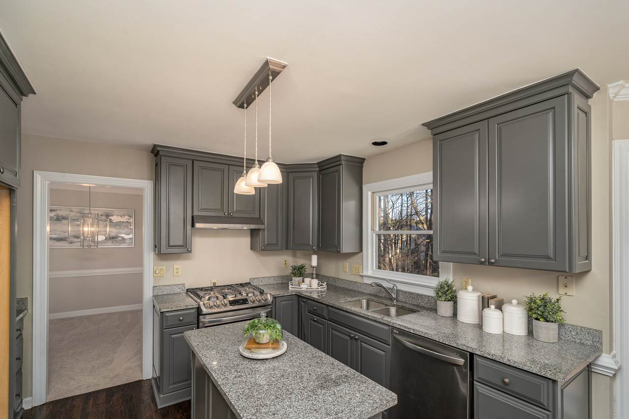 5612 Raddington Street Raleigh, NC 27613 - Photo 9 of 23 Kitchen