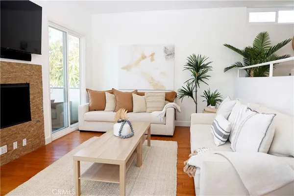 $9,750 | 161 Ruby Street, Laguna Beach, CA 92651