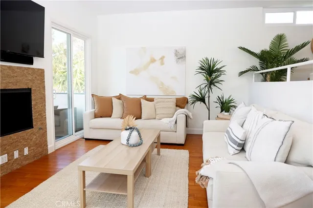 $9,750 | 161 Ruby Street, Laguna Beach, CA 92651