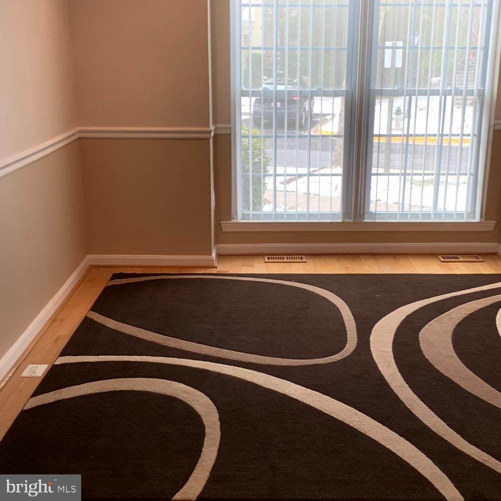 1607 Ingram Terrace Silver Spring, MD 20906 - Photo 4 of 39 Dining Rm/Den