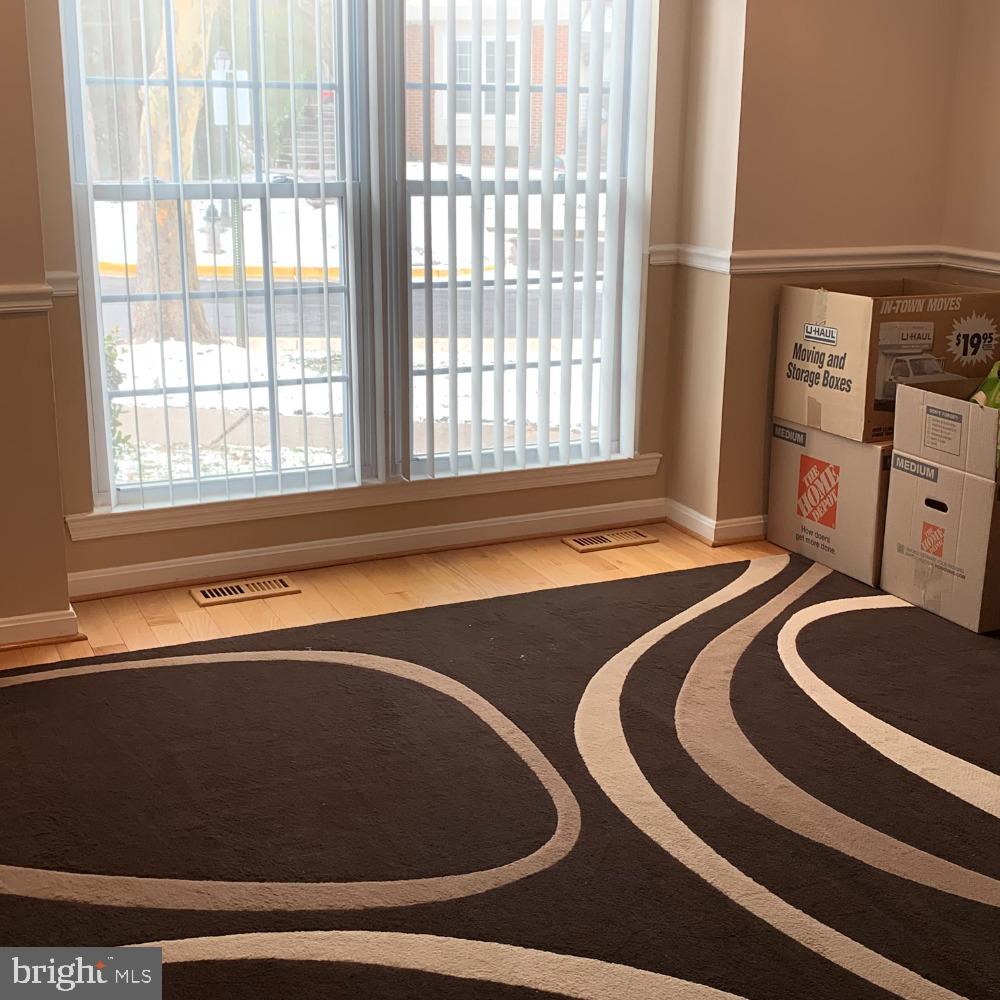 1607 Ingram Terrace Silver Spring, MD 20906 - Photo 5 of 39 Dining Rm/Den