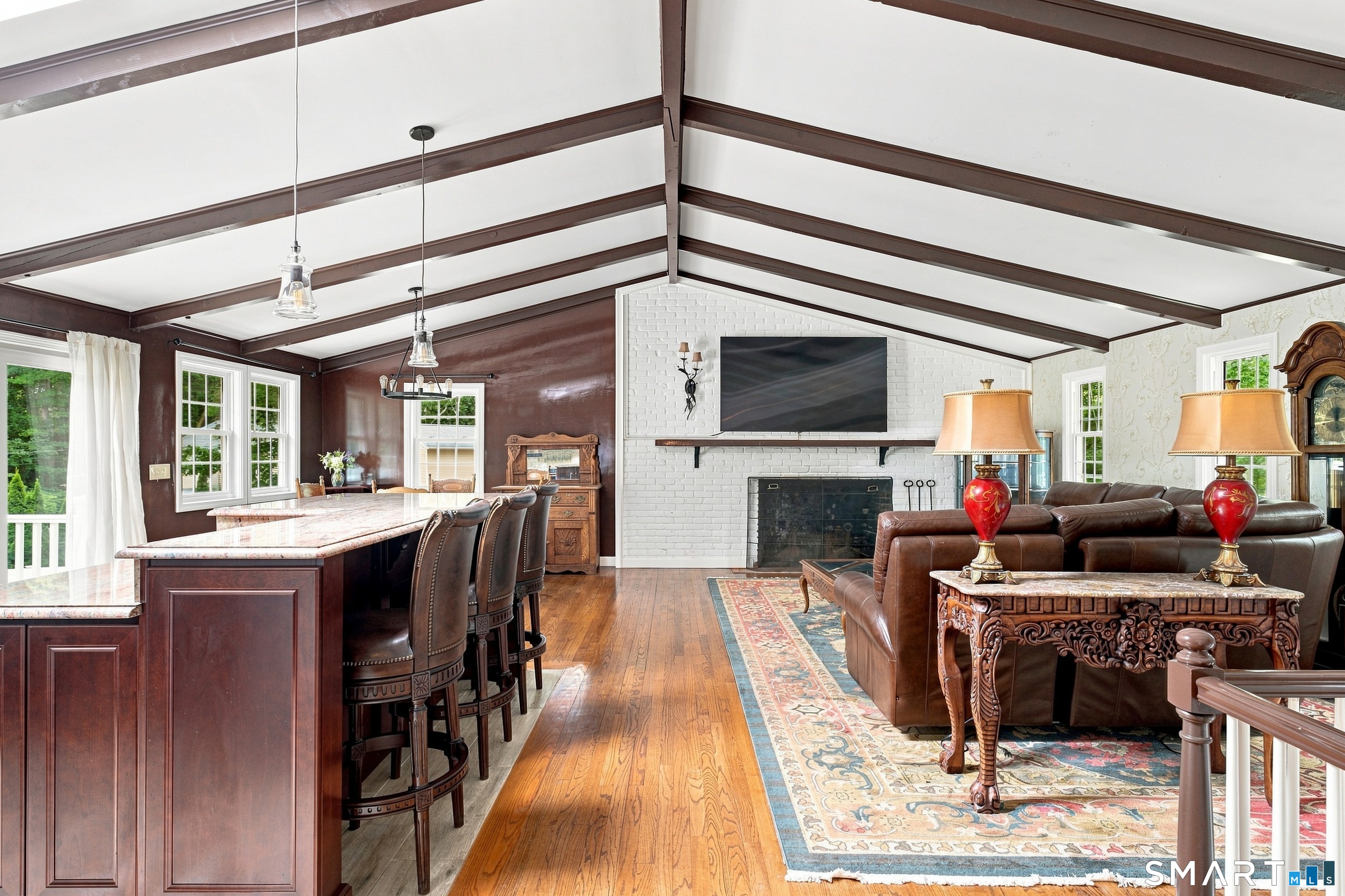 38 Church Lane Madison, CT 06443 - Photo 5 of 40 Gallery Image 5