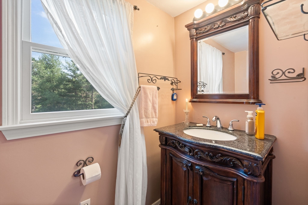 217 Charge Pond Road Wareham, MA 02571 - Photo 20 of 25 Gallery Image 20