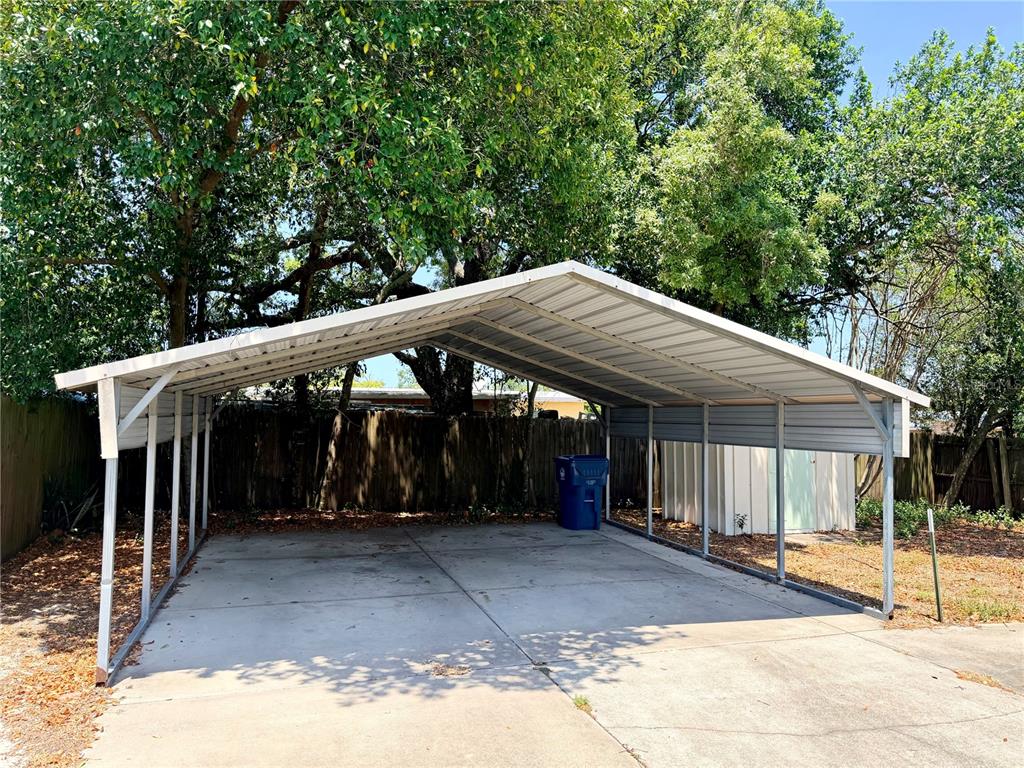 7055 Merrick Lane Spring Hill, FL 34606 - Photo 4 of 17 a view of a barn