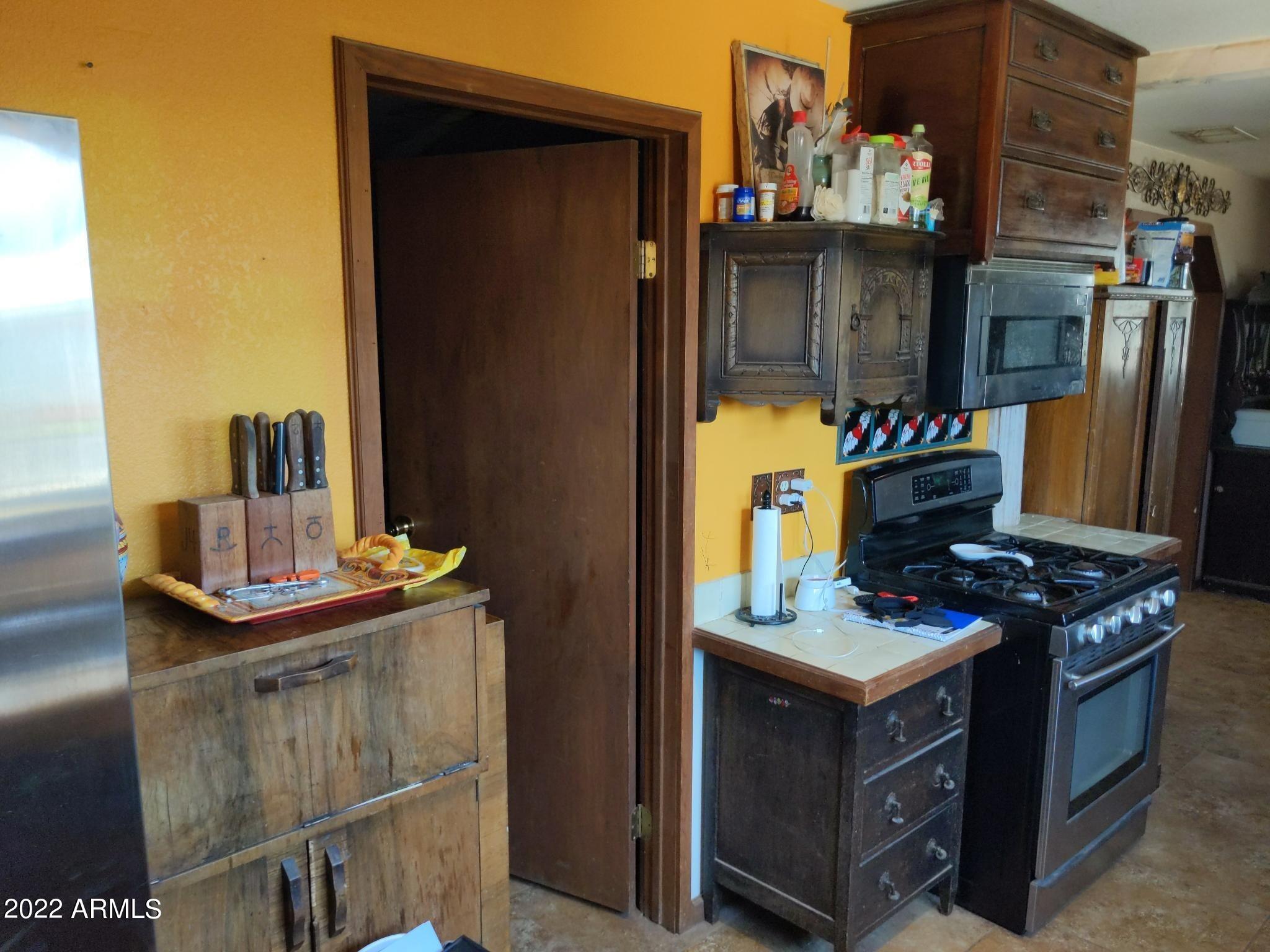 212 North Apache Road Buckeye, AZ 85326 - Photo 24 of 67 signal-2022-06-21-220641_001
