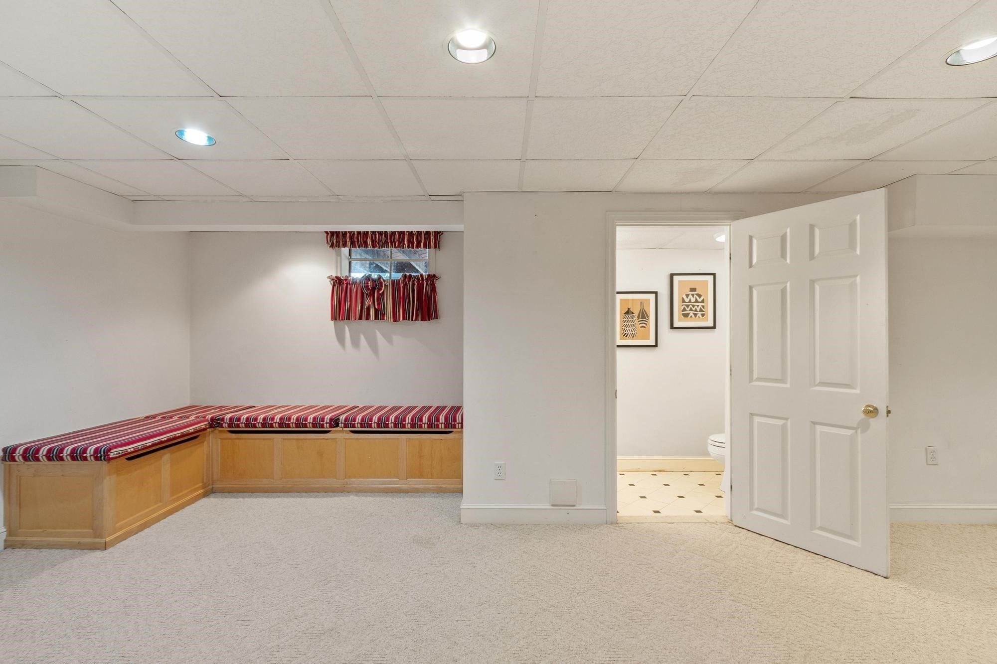 282 Blue Ridge Road North Andover, MA 01845 - Photo 33 of 42 Gallery Image 33