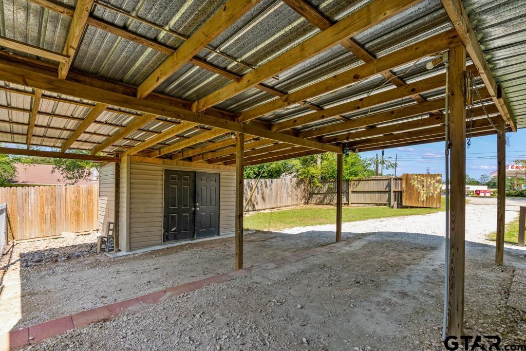 2131 Tryon Road Longview, TX 75601 - Photo 26 of 39