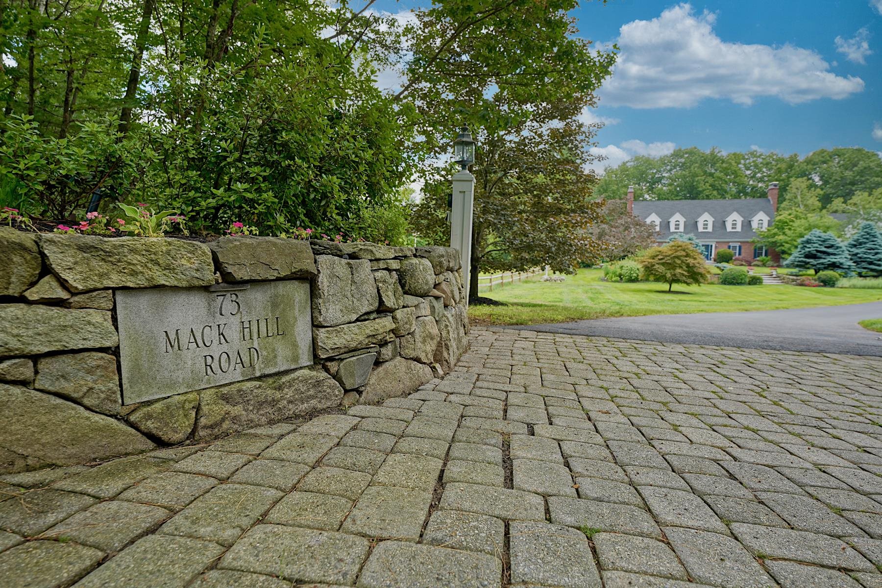 73 Mack Hill Road Amherst, NH 03031 - Photo 3 of 59 Gallery Image 3