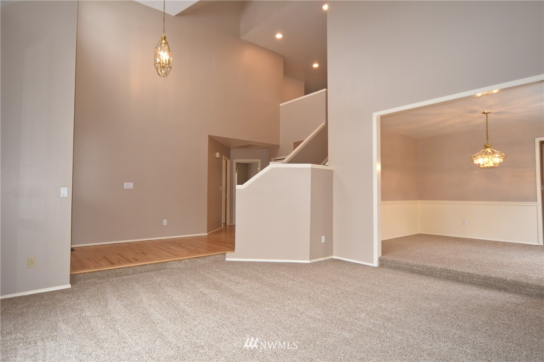 4507 Northeast 18th Street Renton, WA 98059 - Photo 5 of 22