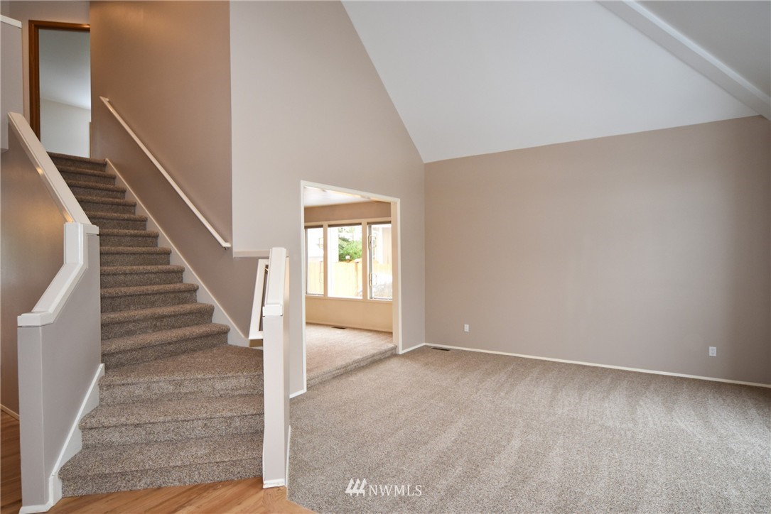 4507 Northeast 18th Street Renton, WA 98059 - Photo 6 of 22