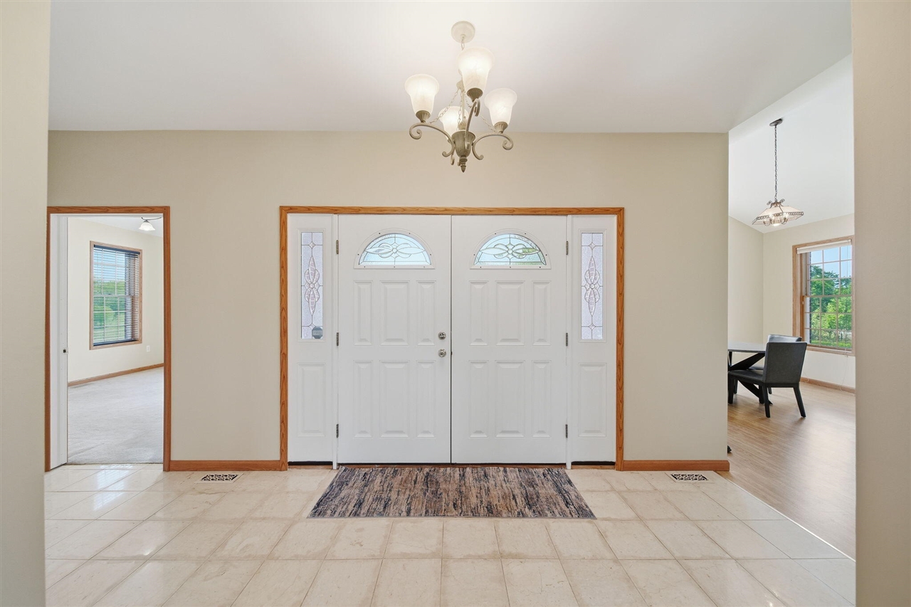 19834 Redman Road Milan, MI 48160 - Photo 5 of 54