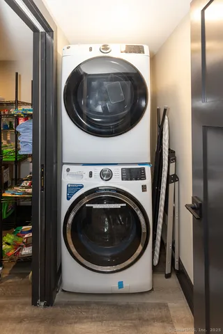 a close view of stove