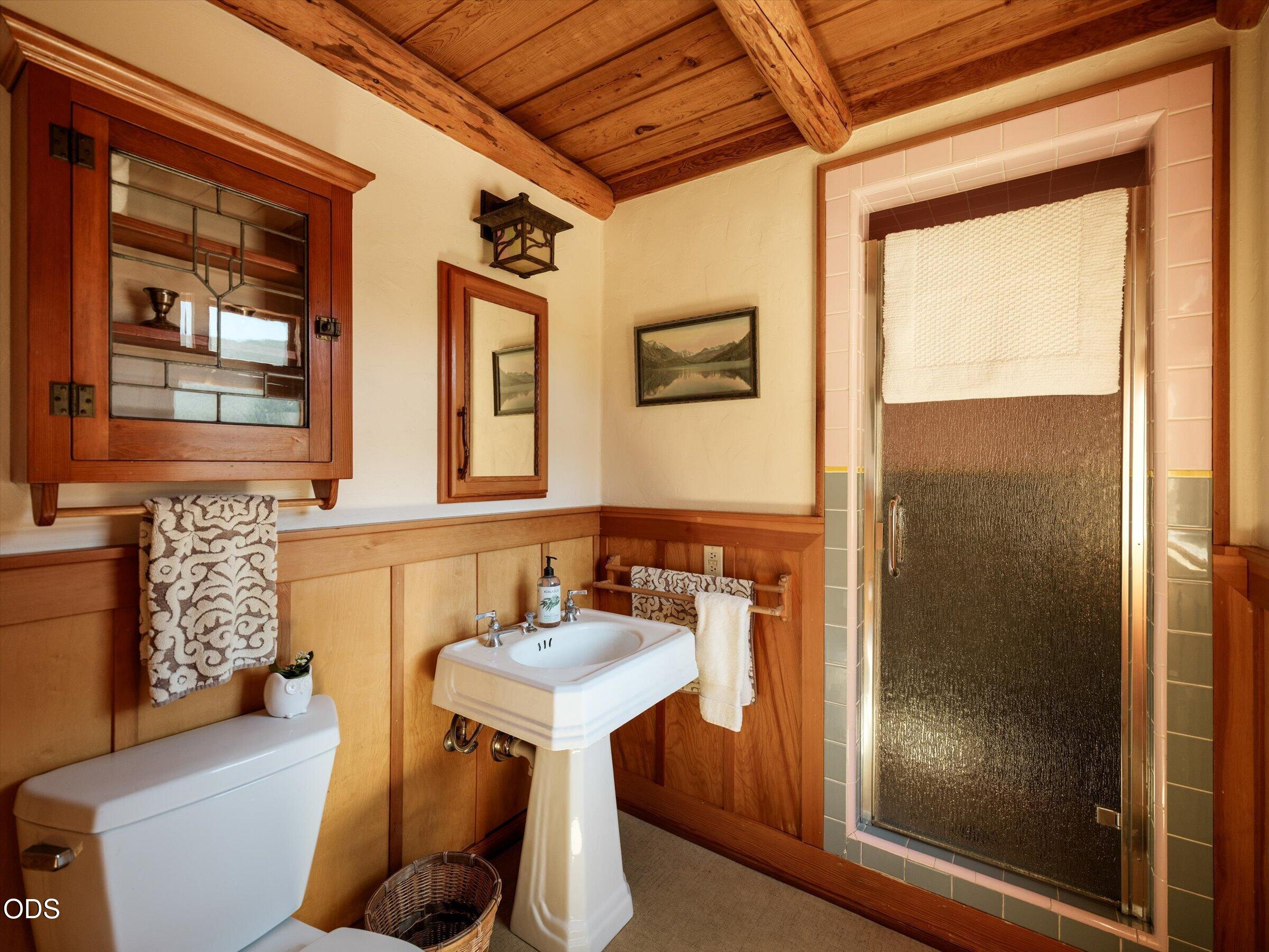 2603 Winona Road Grants Pass, OR 97526 - Photo 14 of 70