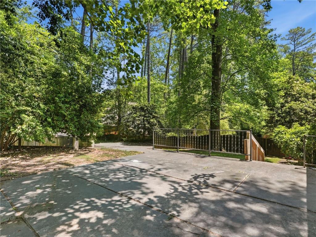 1111 North Valley Drive Decatur, GA 30033 - Photo 35 of 36