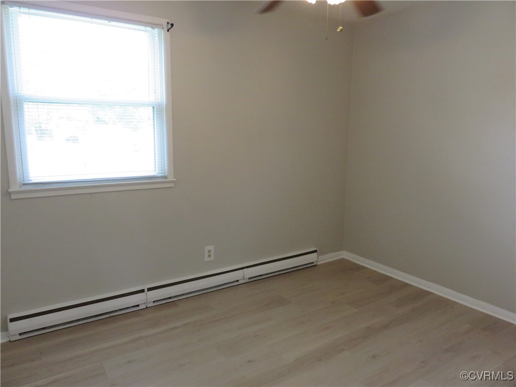 9809 Durango Road Henrico, VA 23228 - Photo 12 of 19 an empty room with a window