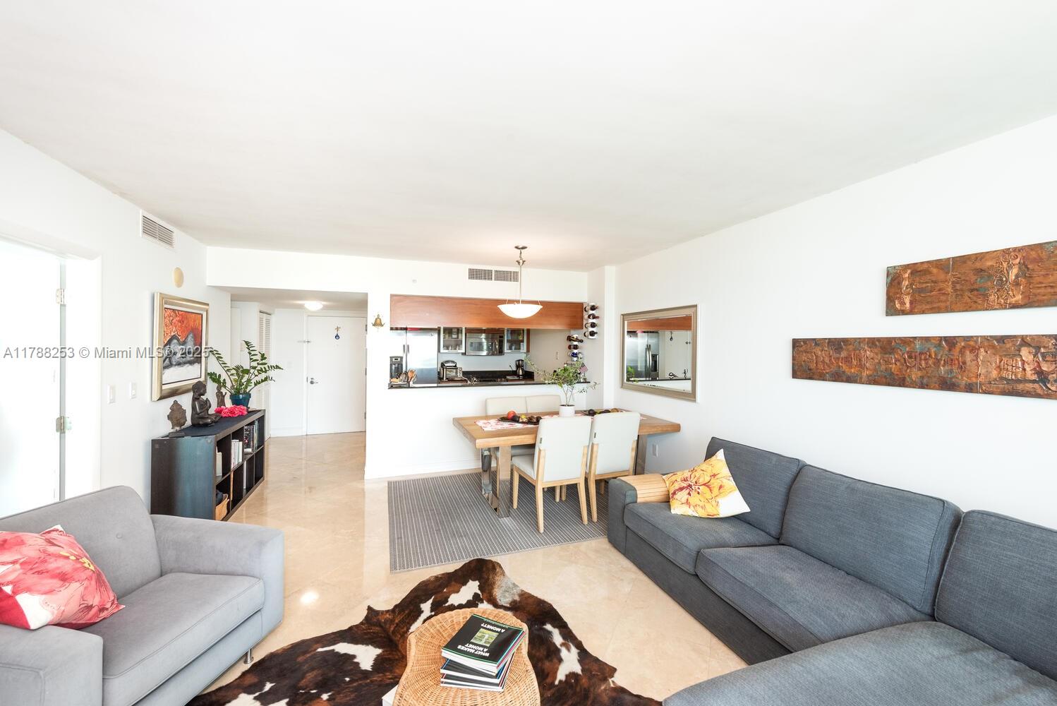 1800 North Bayshore Drive, Unit 2406 Miami, FL 33132 - Photo 9 of 25 Gallery Image 9