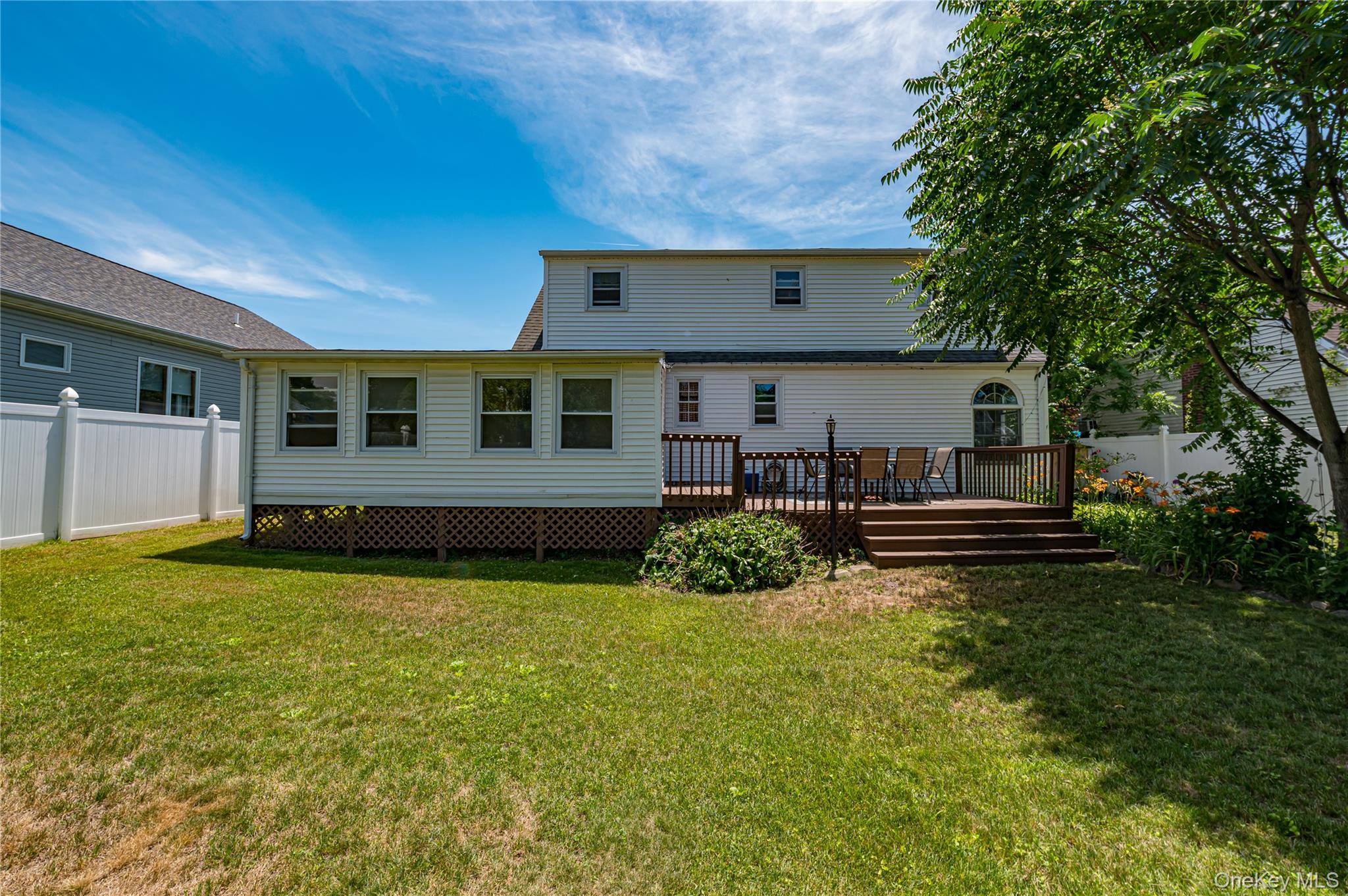 11 Spruce Street Islip, NY 11751 - Photo 31 of 36