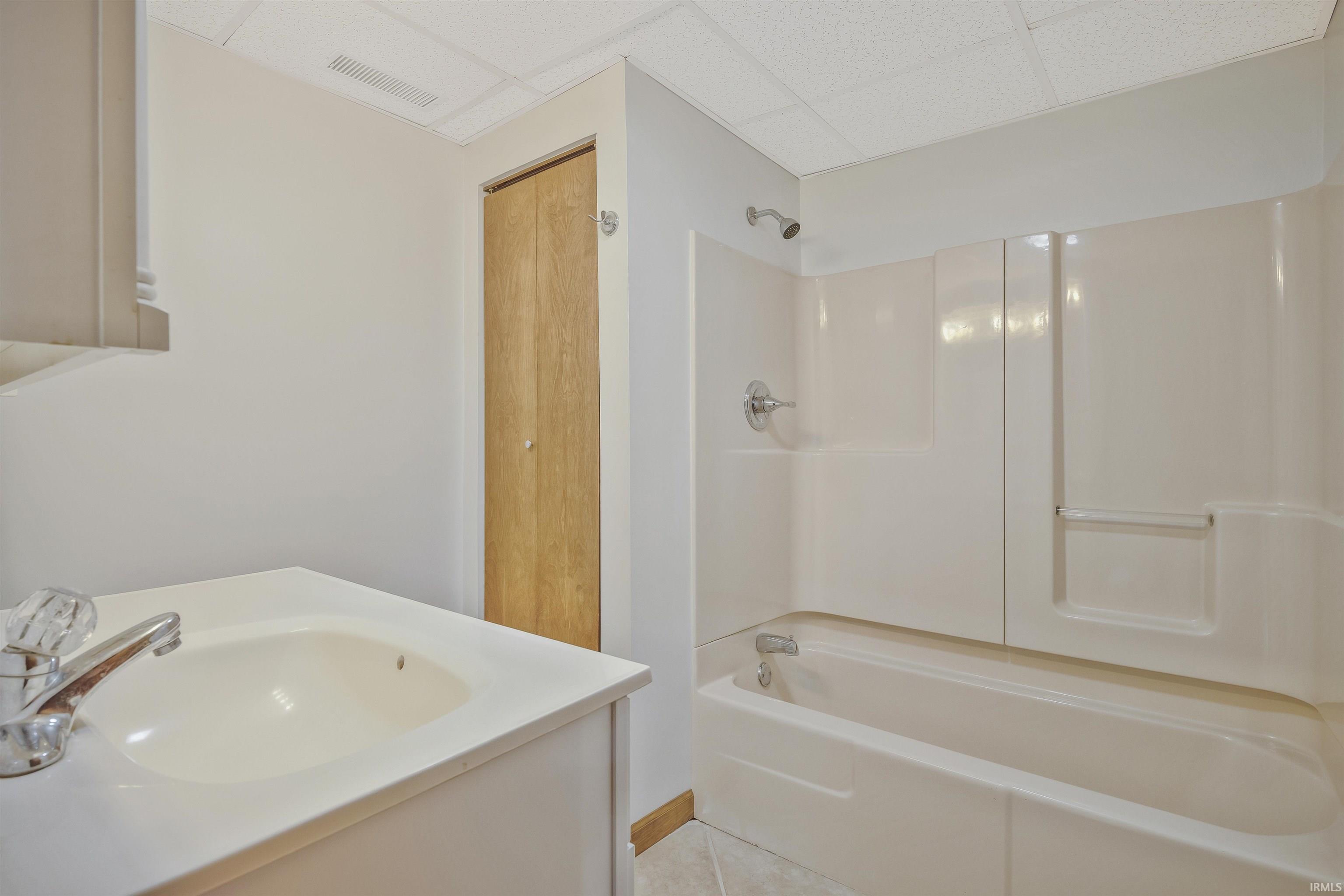 8566 Hanover Drive Newburgh, IN 47630 - Photo 18 of 23