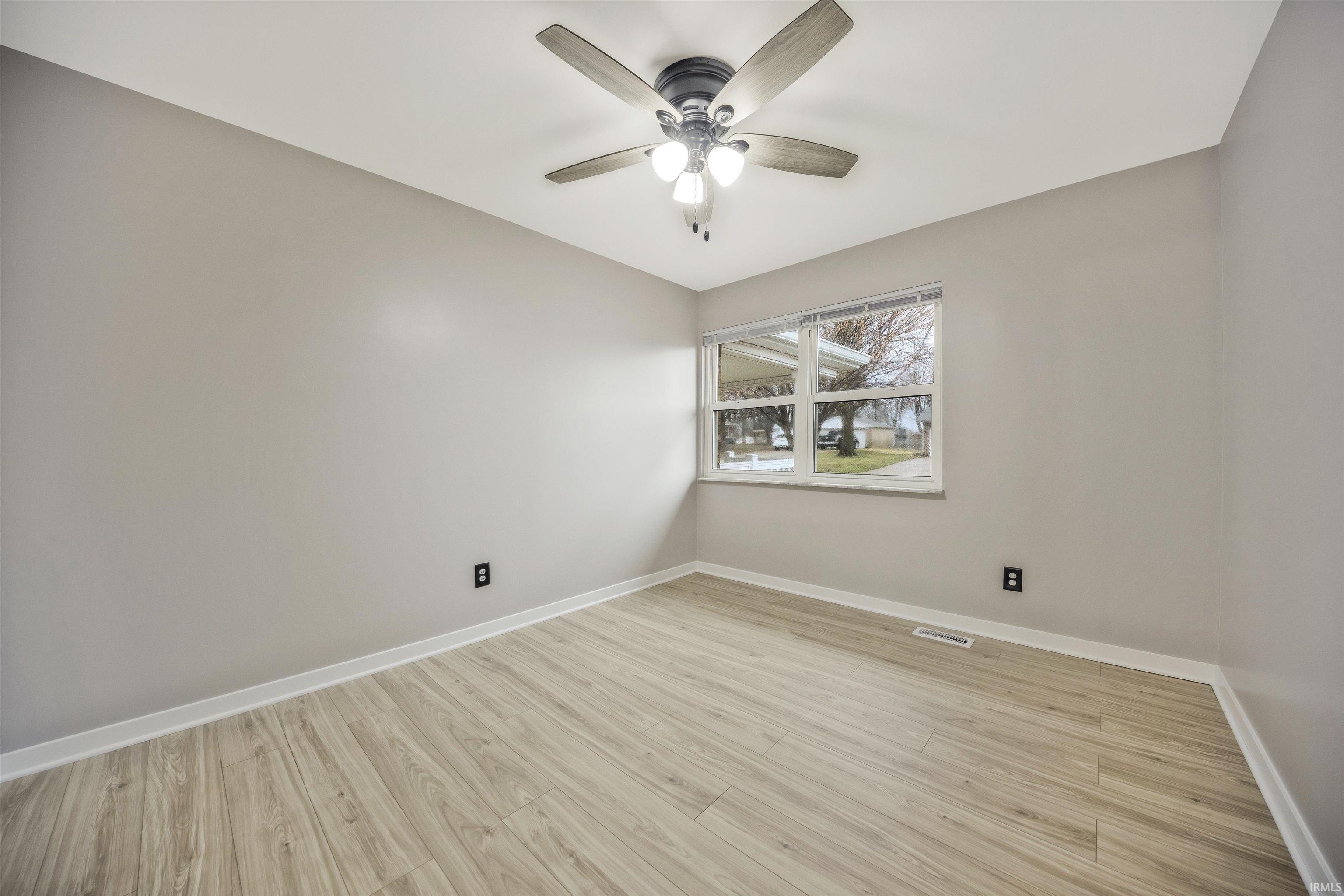 8566 Hanover Drive Newburgh, IN 47630 - Photo 9 of 23