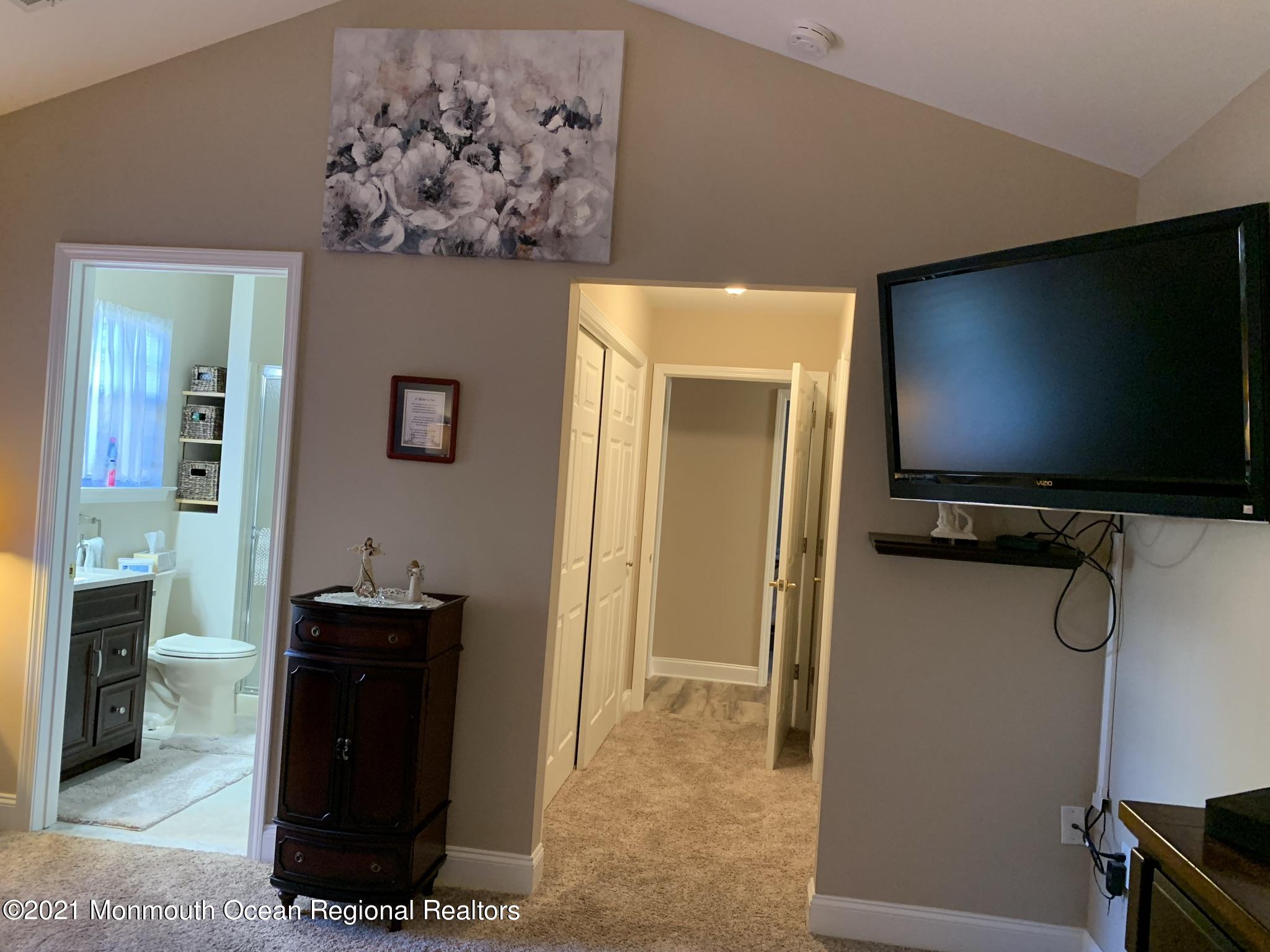 14 Ridgemont Lane Whiting, NJ 08759 - Photo 14 of 21 CC8DBD9B-F839-4A3F-8911-FC7D63F665FF