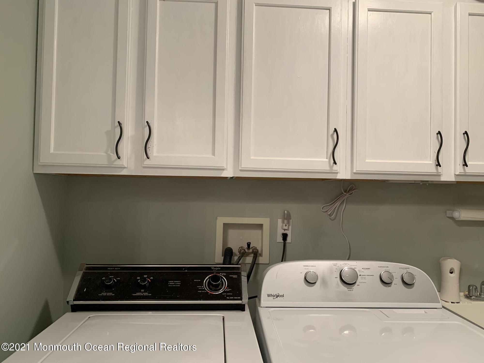 14 Ridgemont Lane Whiting, NJ 08759 - Photo 19 of 21 93A44C3B-932D-48C7-8FC9-A72DFB0D5B28