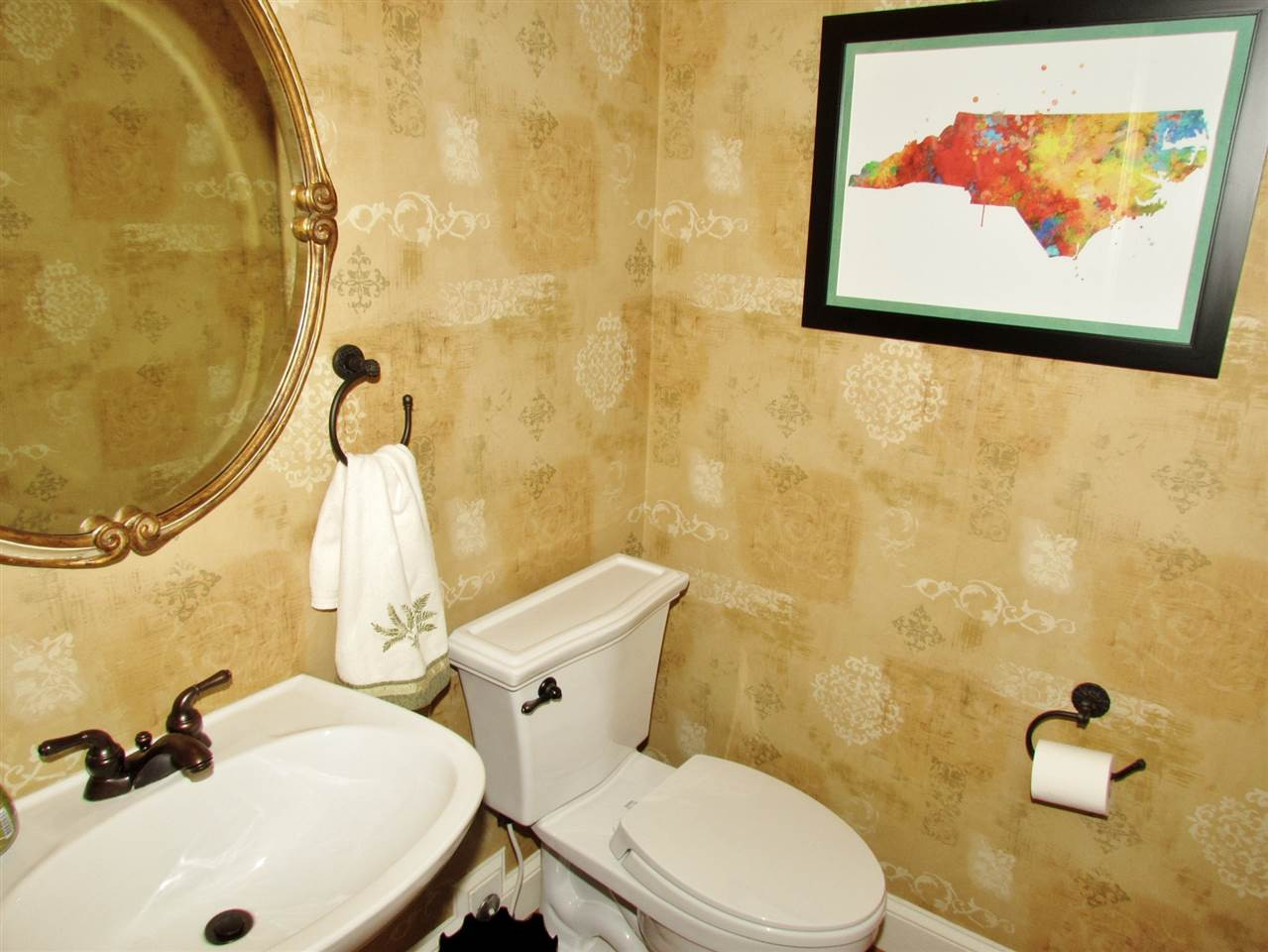 2500 Hinton Street Raleigh, NC 27612 - Photo 15 of 30 Powder Room