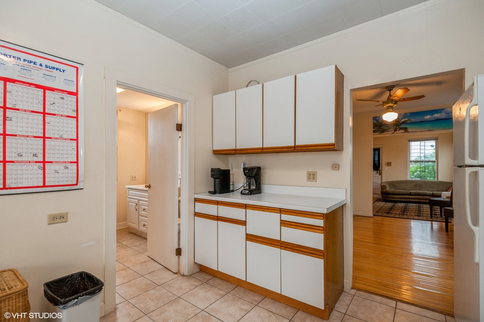 1652 West Nelson Street, Unit 3 Chicago, IL 60657 - Photo 3 of 15
