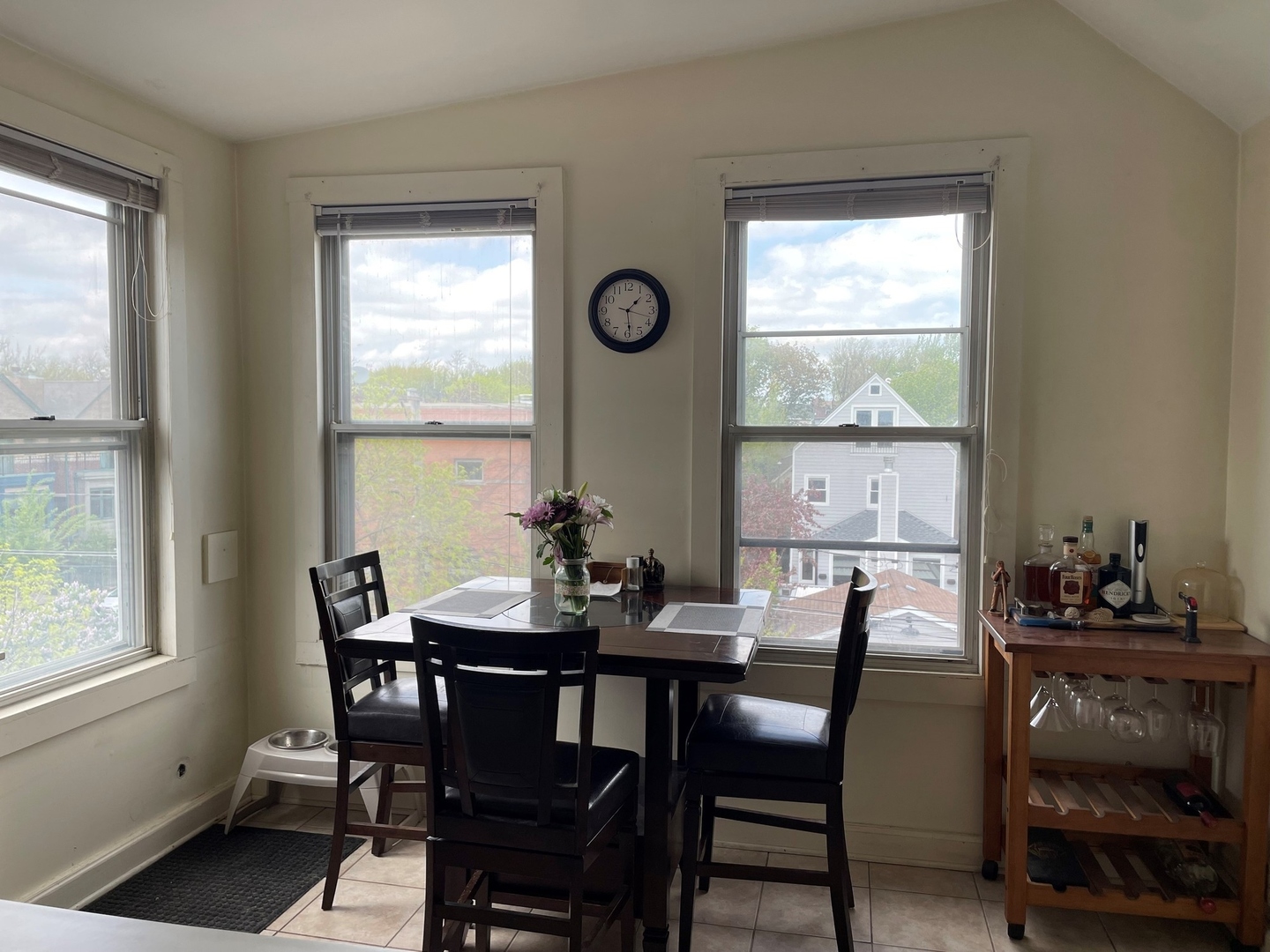 1652 West Nelson Street, Unit 3 Chicago, IL 60657 - Photo 6 of 15