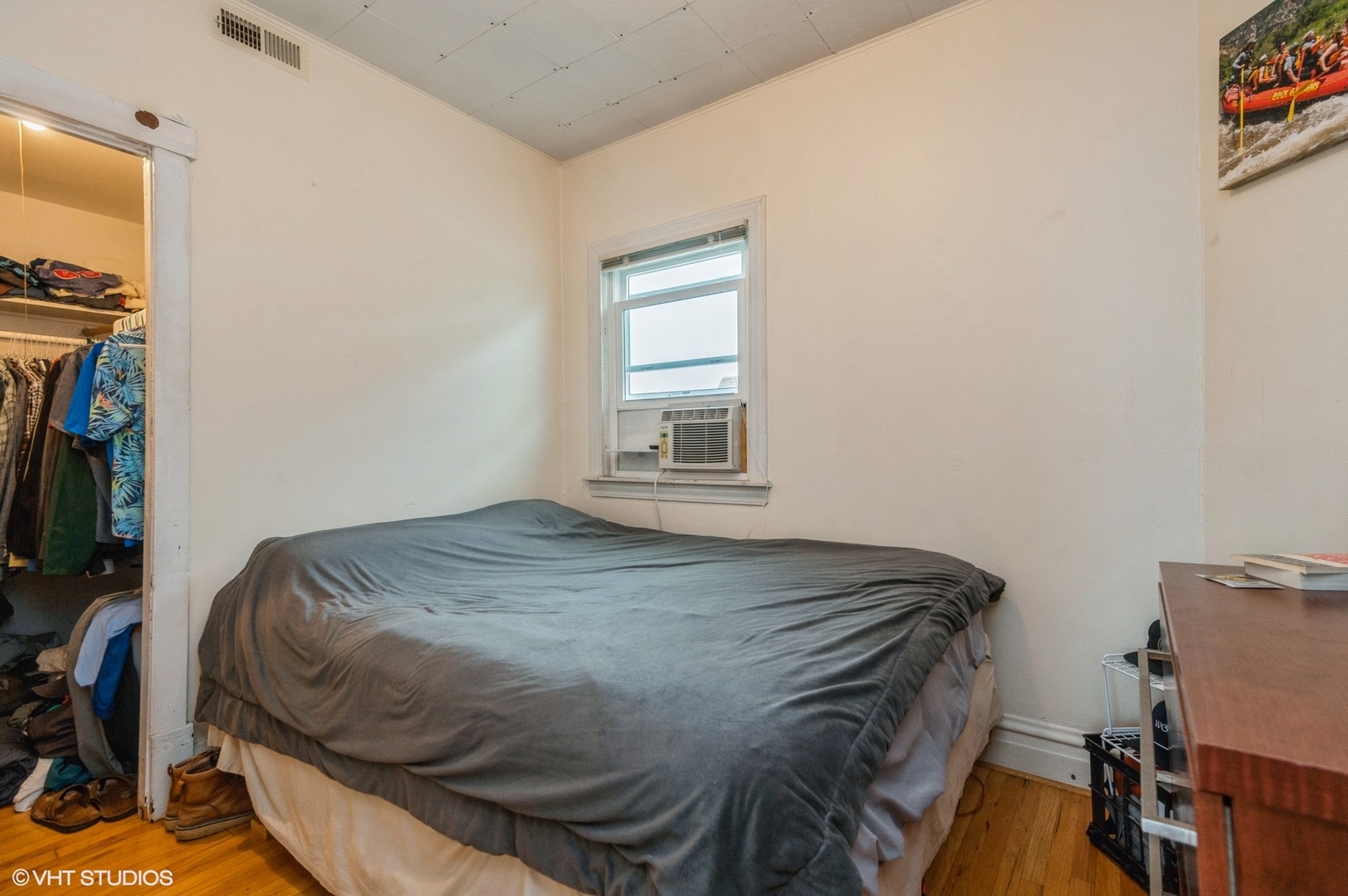 1652 West Nelson Street, Unit 3 Chicago, IL 60657 - Photo 8 of 15