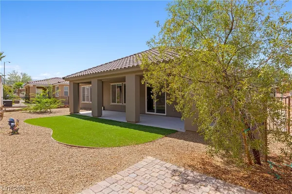 $465,000 | 137 Billy Bones Bluff, Mesquite, NV 89027