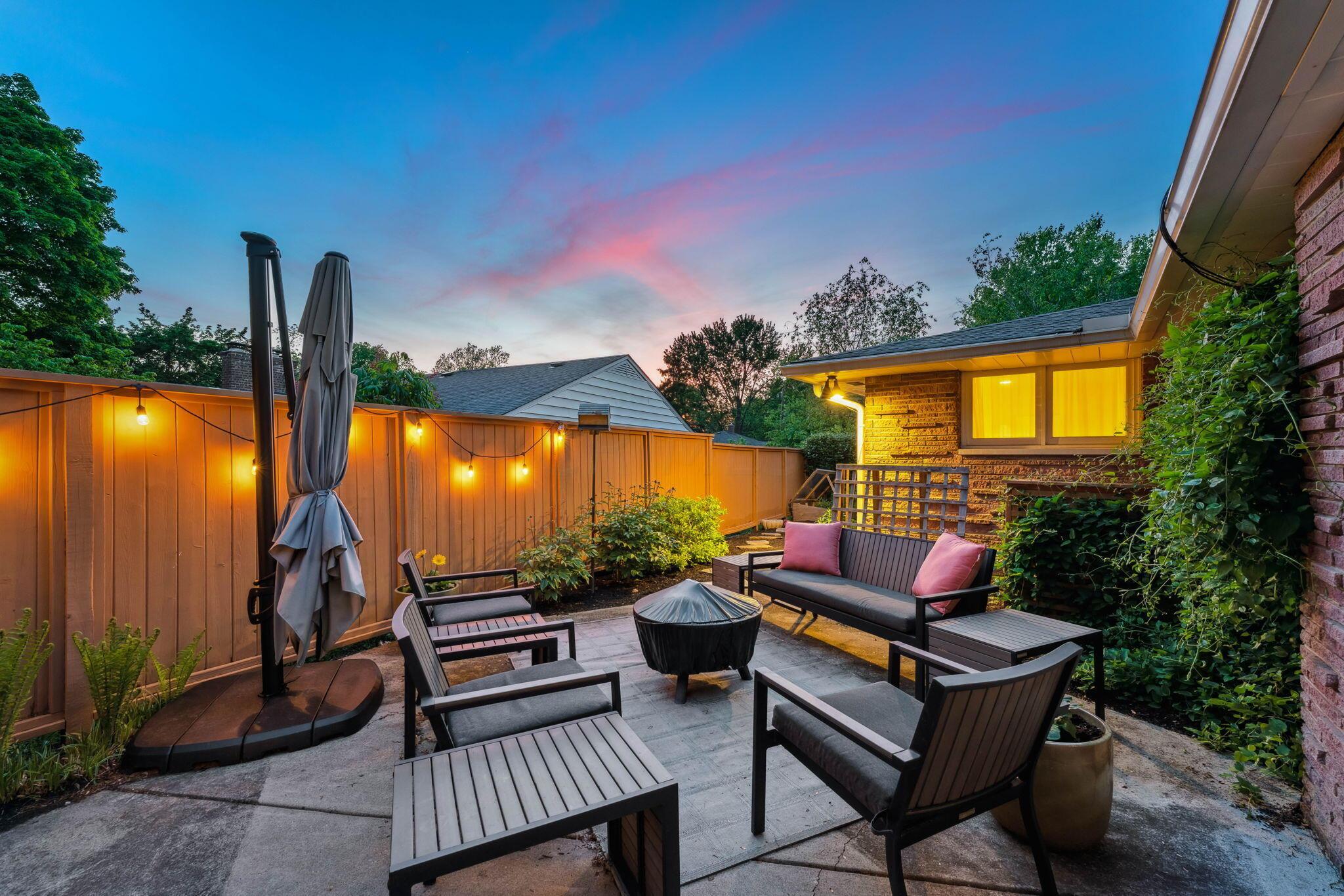 2579 Middlesex Road Upper Arlington, OH 43220 - Photo 69 of 92 Back Patio - Dust Photo
