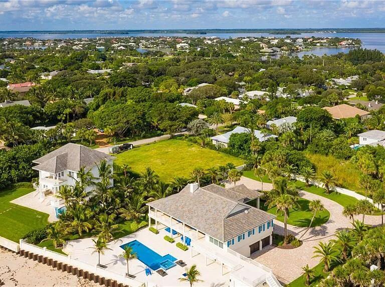 2016 Surfside Terrace Vero Beach, FL 32963 - Photo 5 of 6 beyc68d2b17772334