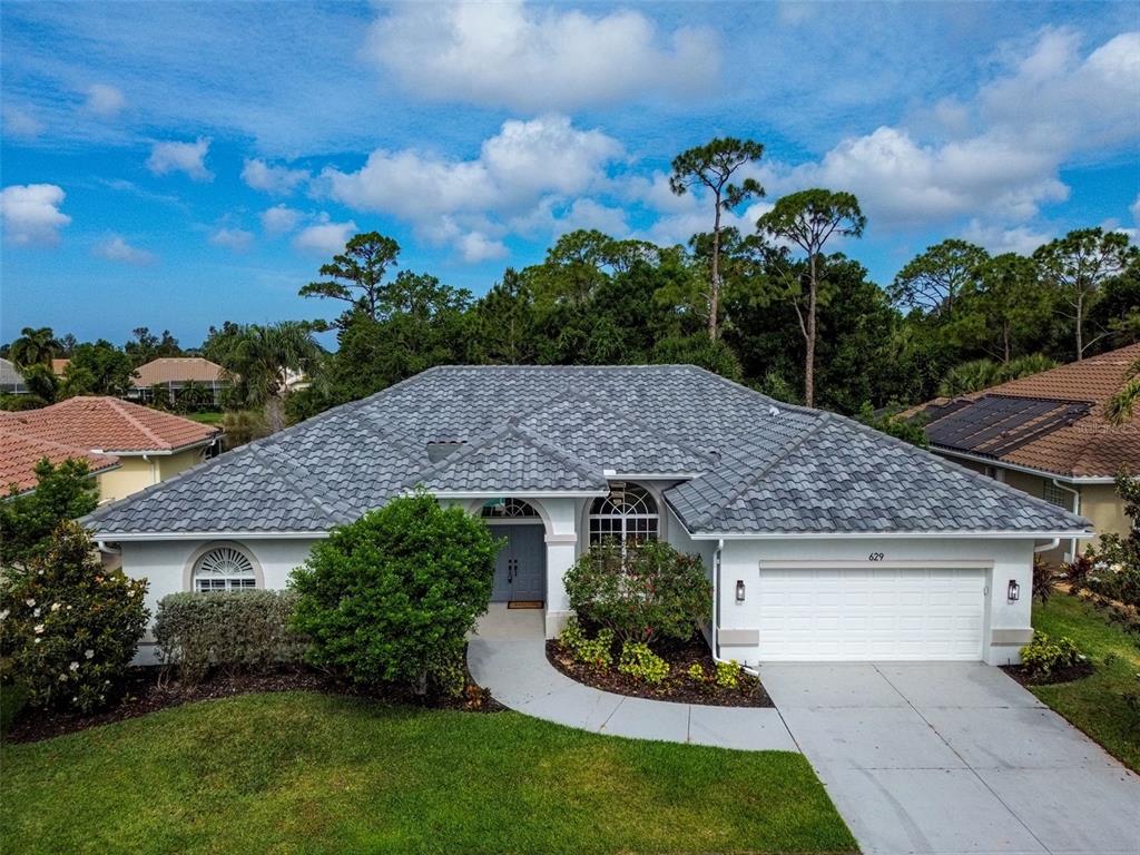 629 Sawgrass Bridge Road Venice, FL 34292 - Photo 2 of 43