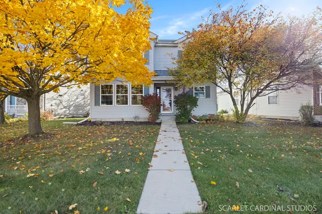 $317,500 | 34 Waterbury Circle, Oswego, IL 60543