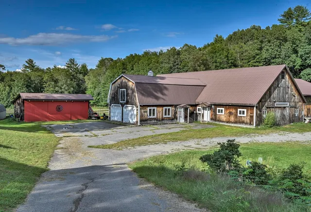 $1,875,000 | 1123 River Road, Westmoreland, NH 03467