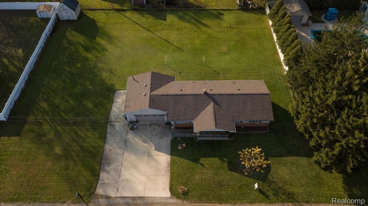 26236 Denning Road New Boston, MI 48164 - Photo 2 of 17 denning front and yard.jpg