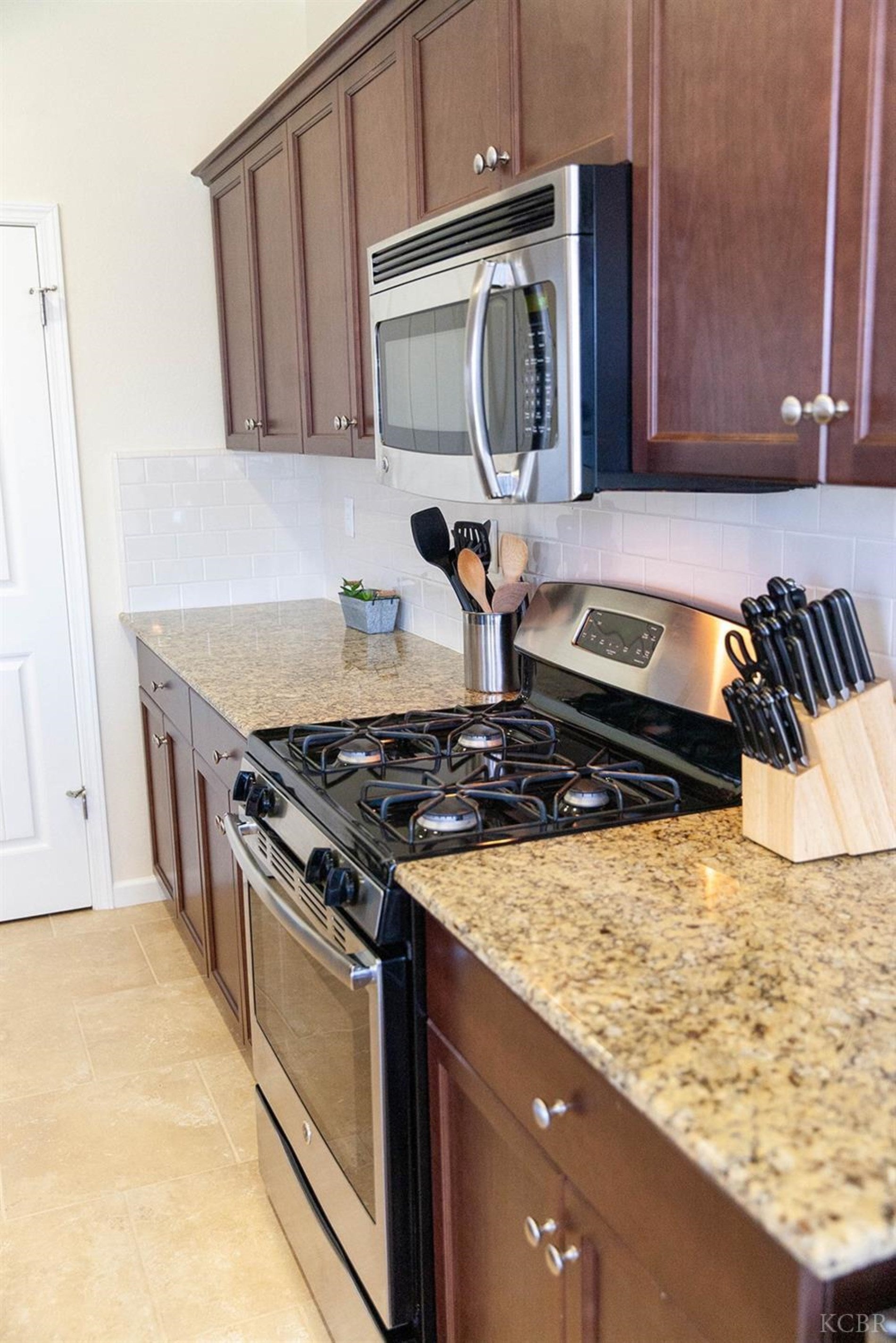2338 Ranier Way Hanford, CA 93230 - Photo 24 of 30 Gallery Image 24