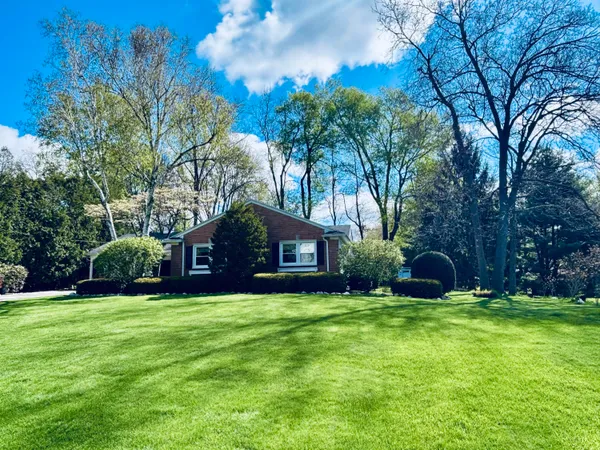 $560,000 | 392 Eastmoor Avenue Southeast, Grand Rapids, MI 49546