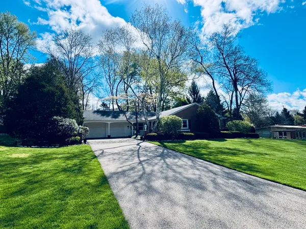 $560,000 | 392 Eastmoor Avenue Southeast, Grand Rapids, MI 49546